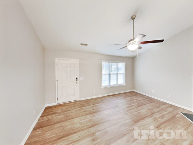 Foto del edificio - 6812 Rangecrest Rd