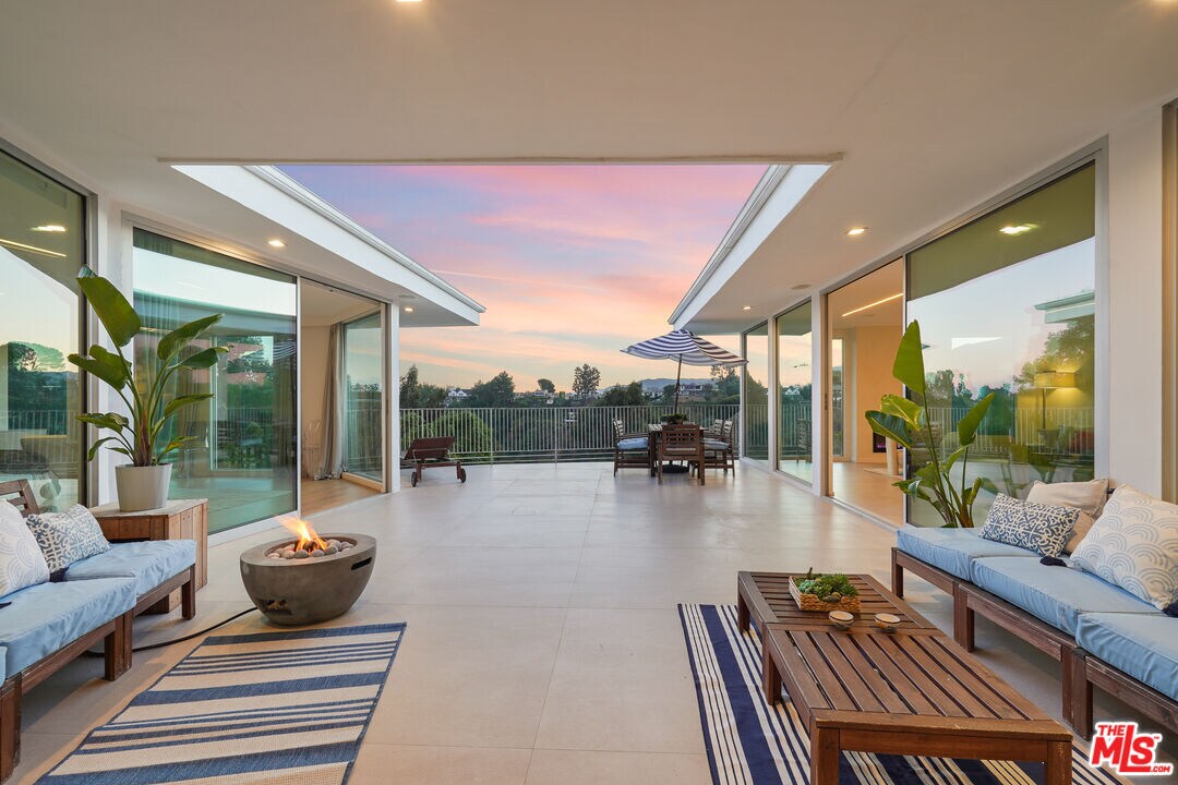 Foto principal - 11316 Chalon Rd