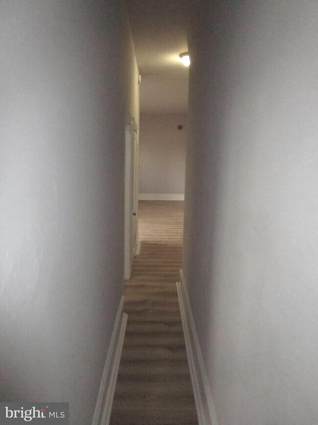 Foto del edificio - 6700-6702 Keystone St
