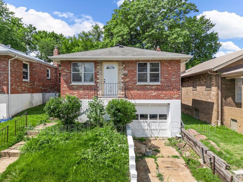 Foto principal - 4766 Hamburg Ave