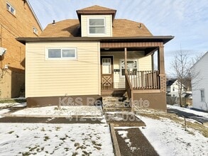 Building Photo - 2413 Milburn St