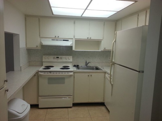 Building Photo - 342 Southwind Dr
