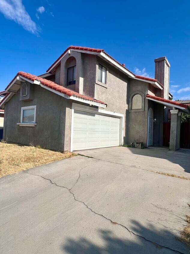 Primary Photo - Charming 3 Bedroom 2 Bath