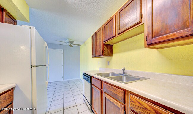 Foto del edificio - 2190 Forest Knoll Dr NE