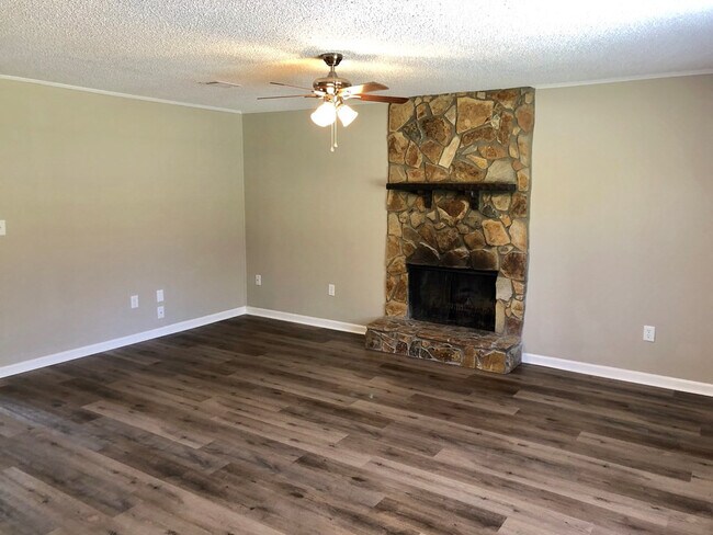 Foto del edificio - 3206 Kings View Ct