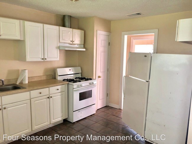 Foto del edificio - 3 br, 1 bath House - 128 Cherry Court