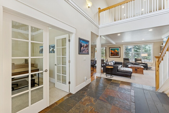 Foto del edificio - 541 Craftsman Way