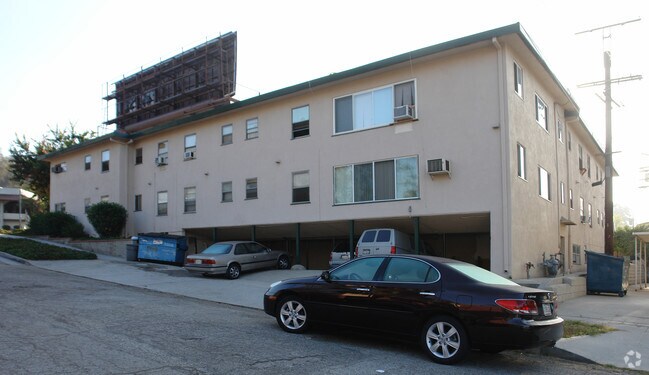 Building Photo - 2762 W Broadway