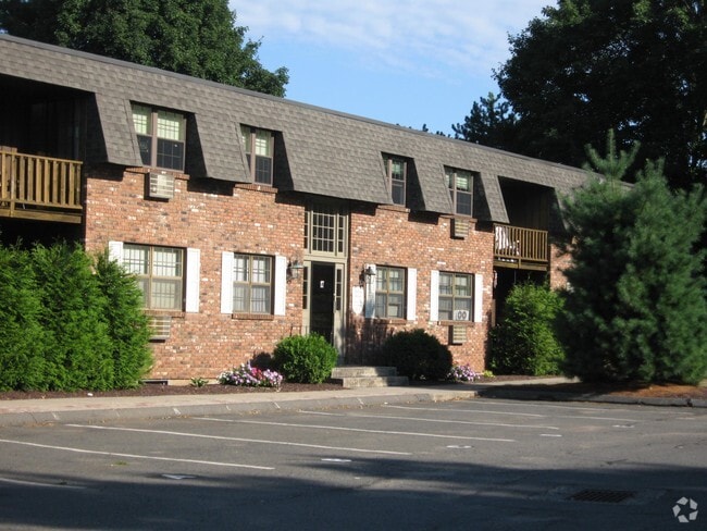 Cambridge Arms Apartments Newington, CT