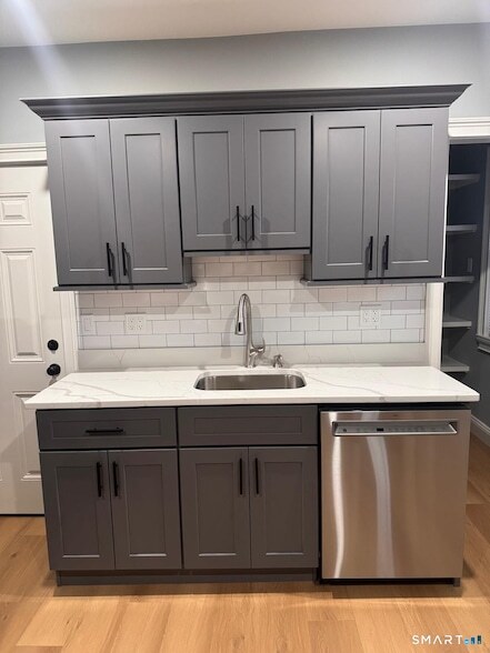 Foto del edificio - 162 Fox St