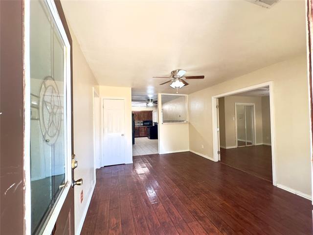 Foto del edificio - 4601 Clover Ln