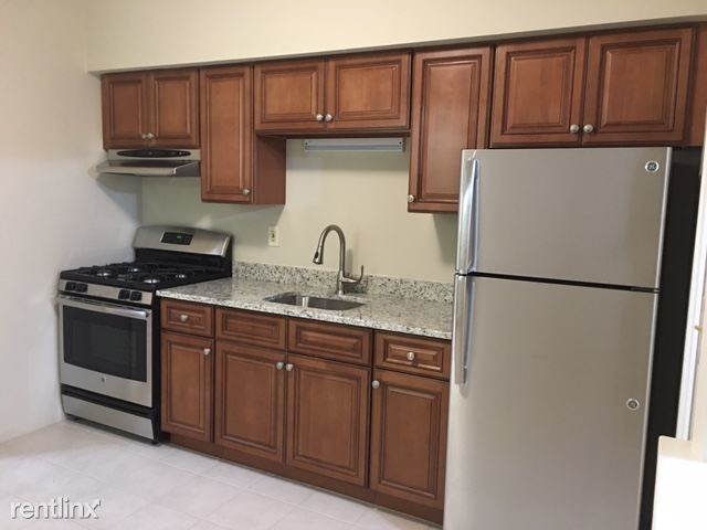 Building Photo - 2 br, 1 bath  - 82 Harrison Ave Apt #2