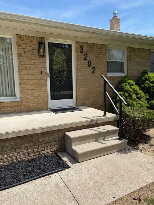 Foto del edificio - 3 bedroom in Grand Blanc Twp.