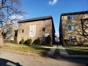 Building Photo - 1124 Dunlop Ave