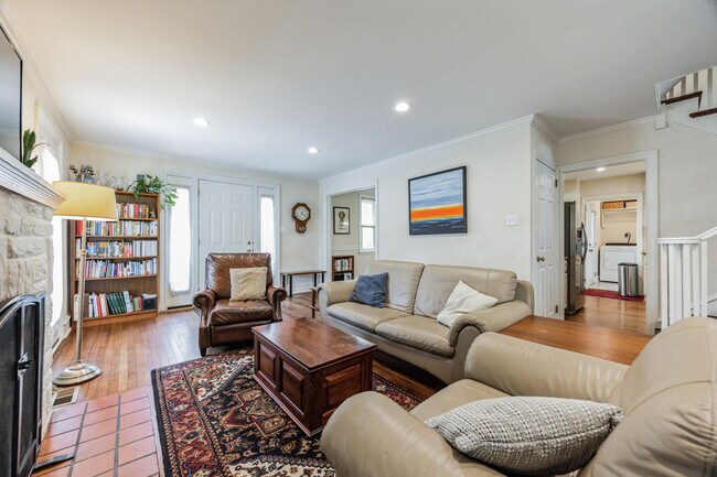 Foto del edificio - 531 Glenwood Rd
