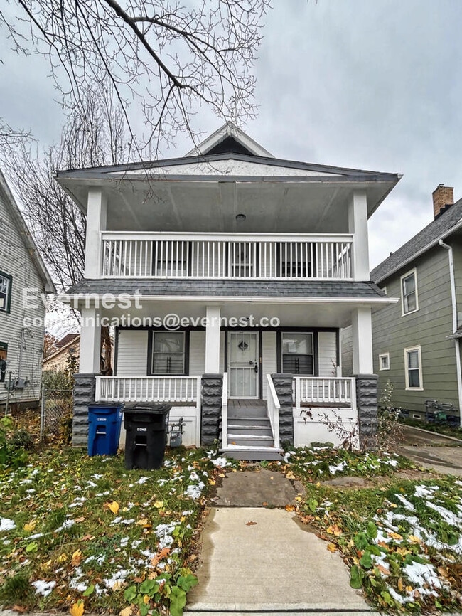 Building Photo - 2932 E 118th St