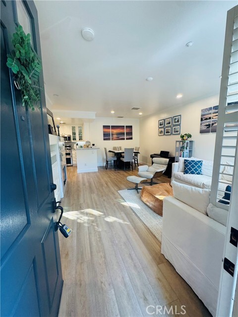 Building Photo - 120 Jadestone