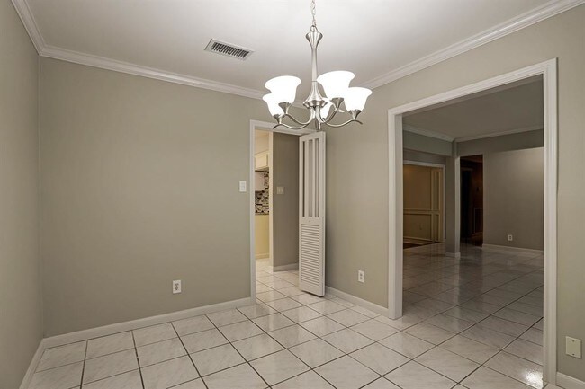 Building Photo - 3513 Hideaway Ln
