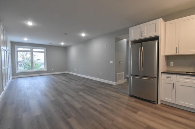 Building Photo - 4201 Bergen Turnpike