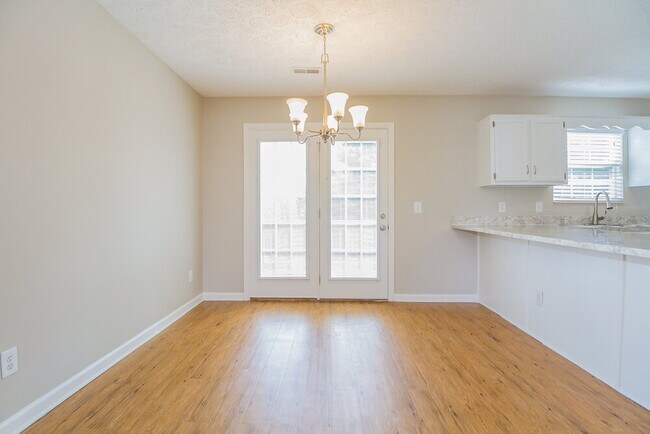 Foto del edificio - 207 Fairfield Dr