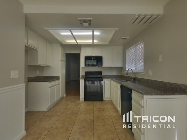 Foto del edificio - 119 Catalpa Ln