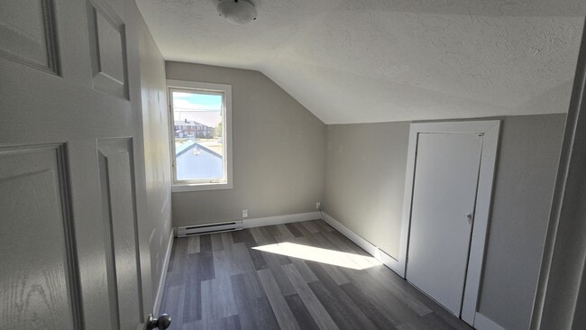Building Photo - 14 Lefurgey Ave