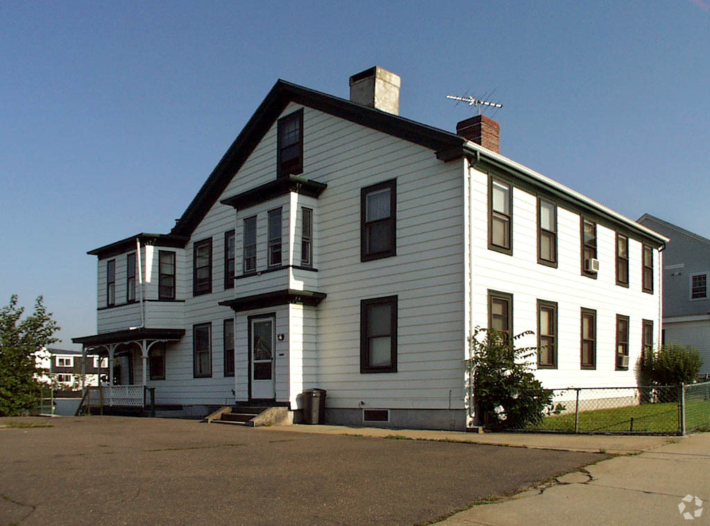 Alternate Building View - 328-330 Cabot St