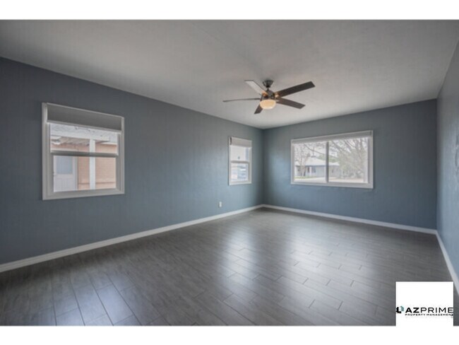 Foto del edificio - Live in Style in this Stunning 3/2 Phoenix...