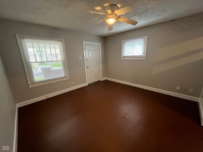 Building Photo - 4218 Carrollton Ave