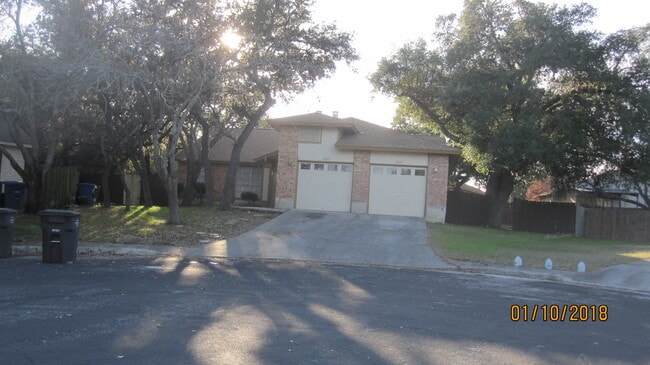 Building Photo - 8936 Hambledon Dr