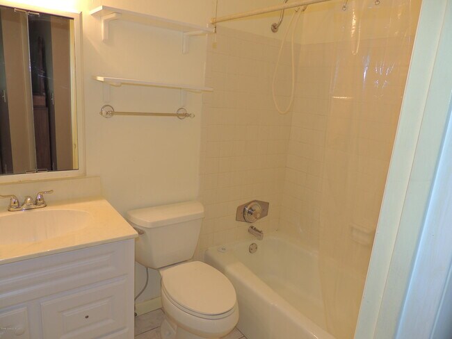 Foto del edificio - 291 Cape Shores Cir