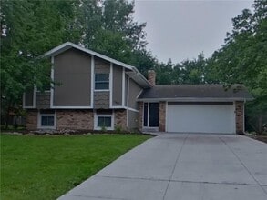 Building Photo - 7407 Laredo Dr
