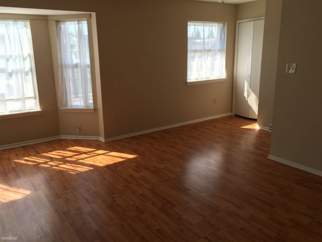 Foto del edificio - 3216 Snow Rd