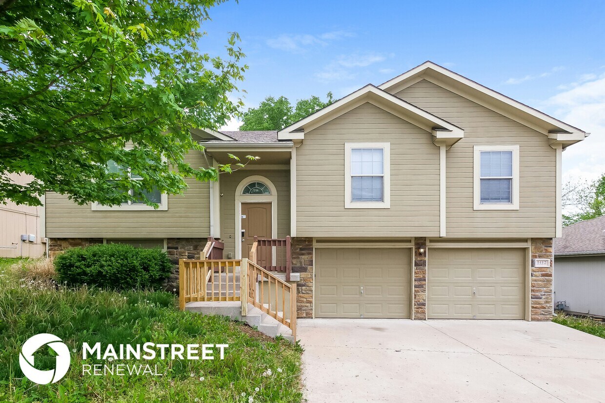 Foto principal - 1412 NW Hilltop Ln