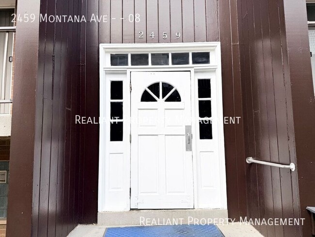 Building Photo - 2459 Montana Ave