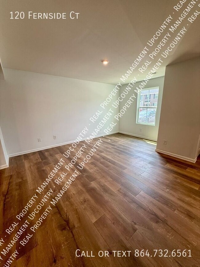 Foto del edificio - 120 Fernside Ct