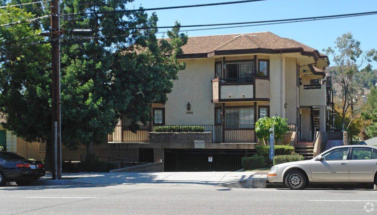 Primary Photo - 1805 Verdugo Rd