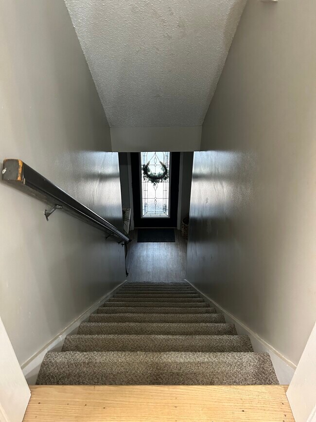 Building Photo - 109 Loon Trail
