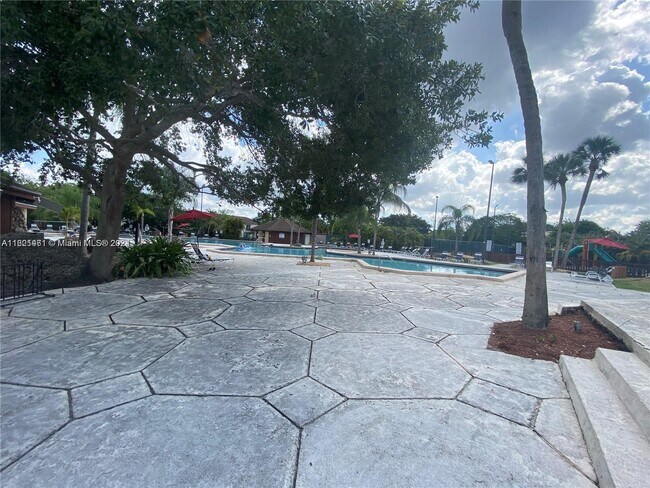 Foto del edificio - 6824 SW 114th Pl