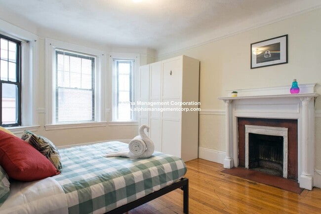 Building Photo - No Brokers Fee. Heat and Hot Water Include...