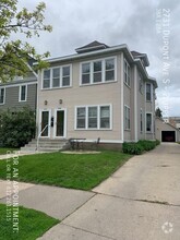 Building Photo - 2731 Dupont Ave S