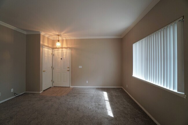 Building Photo - 3895 Strawberry Field Grove