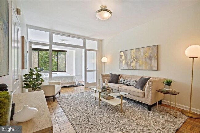 Foto del edificio - 1 Scott Cir NW