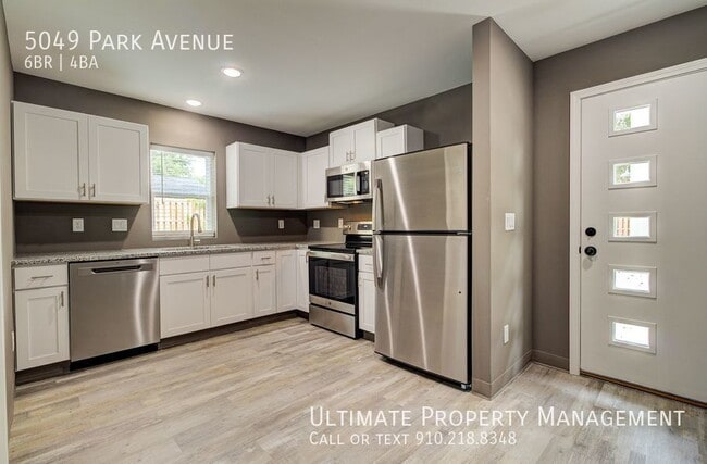 Building Photo - Newly Built 6 Bedroom Home Available for R...