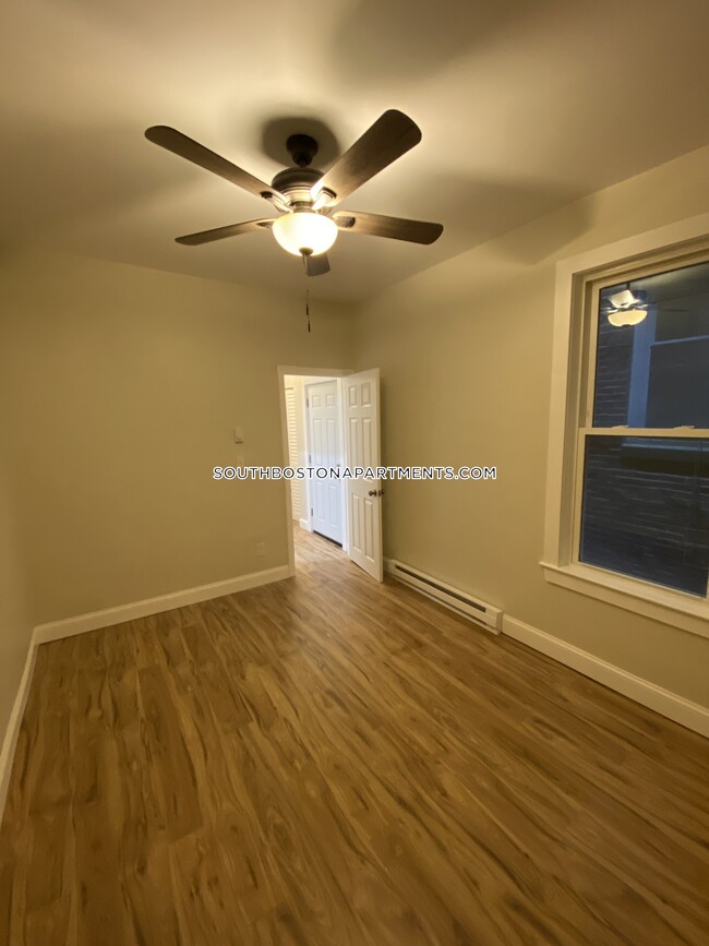 Foto del edificio - 110 Old Harbor St