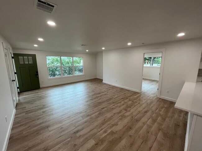Foto del edificio - 712 Colorado St