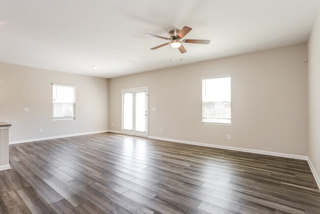 Foto del edificio - 4064 Kendrick Cir