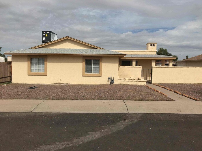 Primary Photo - 13806 N 47th Ave