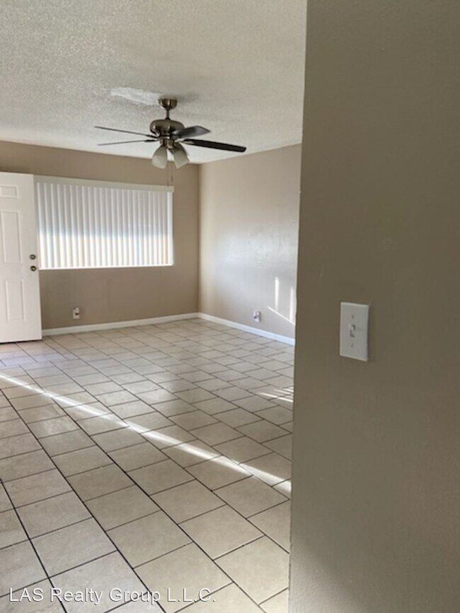 Building Photo - 2 br, 1 bath House - 2904 Marlin Ave Unit C