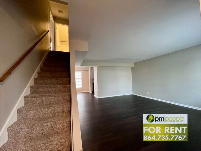 Foto del edificio - Excellent Location! 4/2.5 Townhome Available!